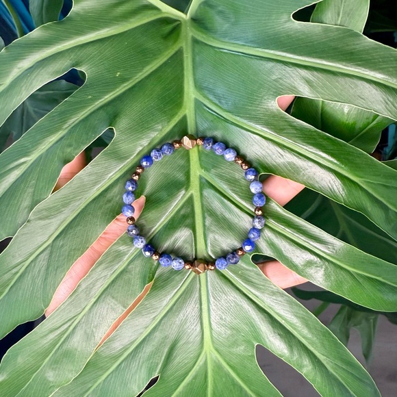 Sodalite & Hematite Bracelet  (one) - Picture 3 of 6